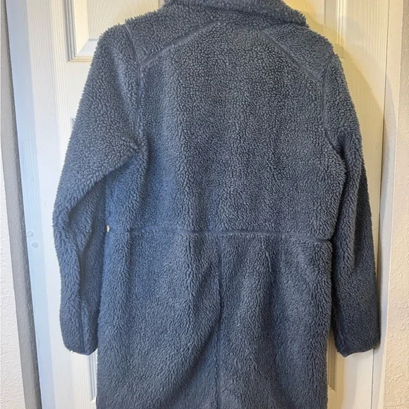 L.L. Bean Women's Plush Teddy Jacket in Navy Blue - Picture 4 of 4